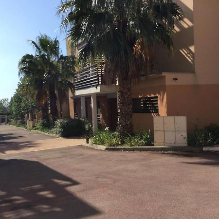 Appt 6 Pers Piscine Parking Clim Apartment Frejus Exterior photo