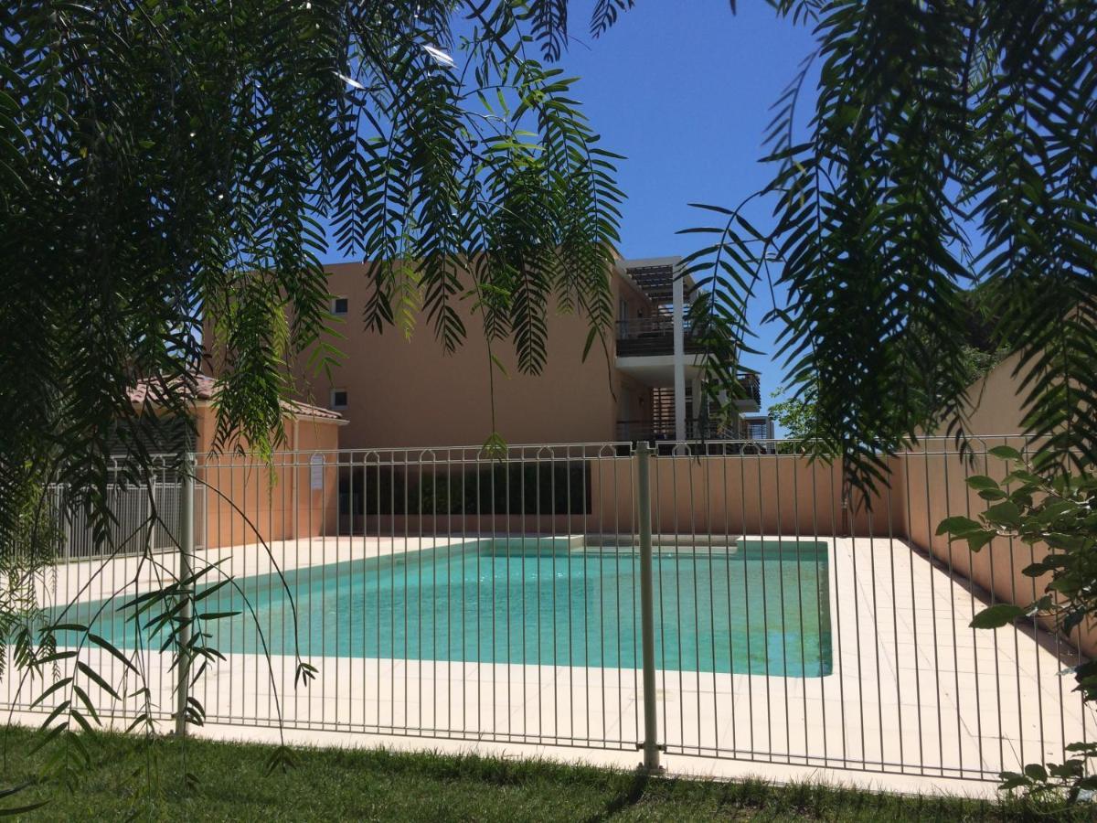 Appt 6 Pers Piscine Parking Clim Apartment Frejus Exterior photo